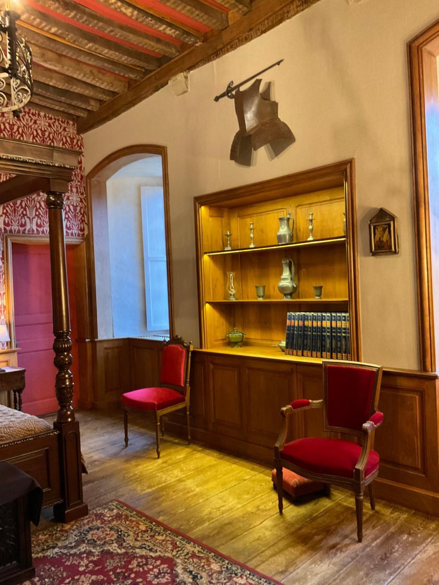 Le Logis D'Equilly Acomodação com café da manhã Exterior foto