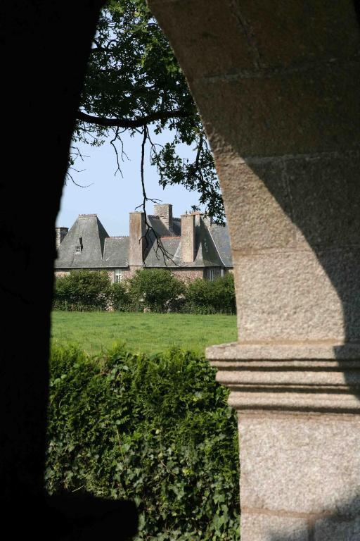 Le Logis D'Equilly Acomodação com café da manhã Exterior foto